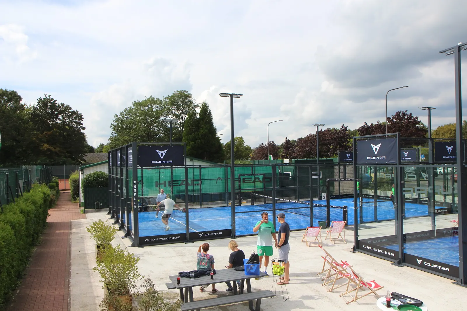 Tennisclub Grün-Weiß Langenfeld e.V. – Clubfoto 1